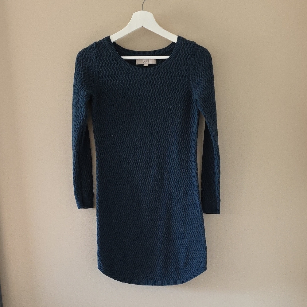 Elegant Blue Sweater Dress